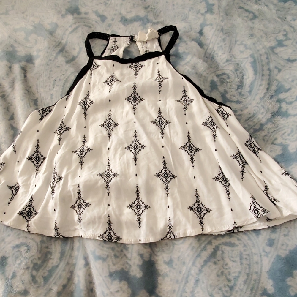 Cute loose crop top